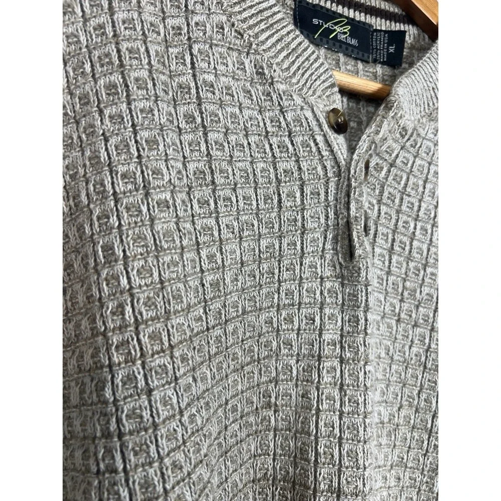 Studio Bill Blass Sweater Men's XL Tan 3D Textured Knit Crewneck‎ Button Vintage